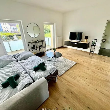 Palmtrees 2 - Grosse 2 Zimmerwohnung Mit Sued-balkon * 글라트베크