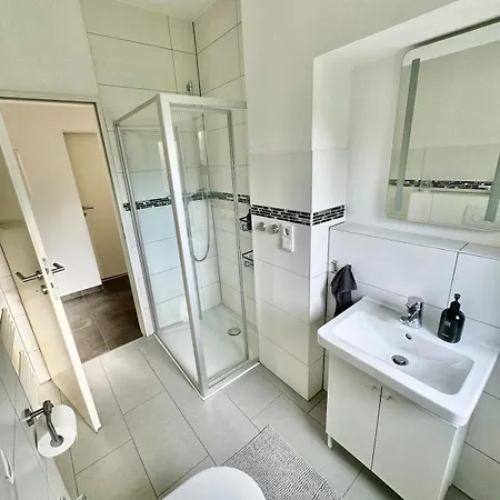 Palmtrees 2 - Grosse 2 Zimmerwohnung Mit Sued-balkon 글라트베크