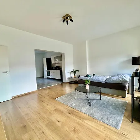Apartment Palmtrees 2 - Grosse 2 Zimmerwohnung Mit Sued-balkon *
