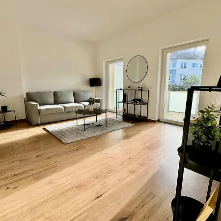 Apartment Palmtrees 2 - Grosse 2 Zimmerwohnung Mit Sued-balkon Gladbeck