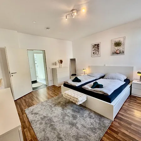 Apartment Palmtrees 2 - Grosse 2 Zimmerwohnung Mit Sued-balkon