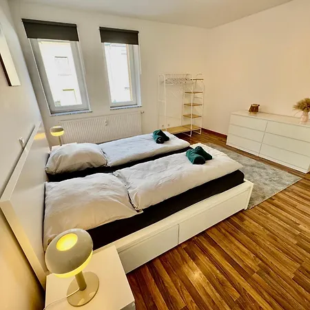 Apartment Palmtrees 2 - Grosse 2 Zimmerwohnung Mit Sued-balkon Gladbeck